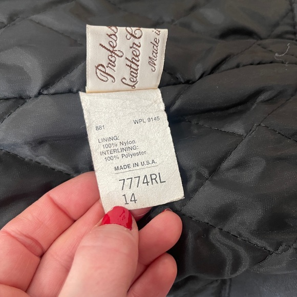 Vintage biker fringe black leather moto jacket - Picture 4 of 16